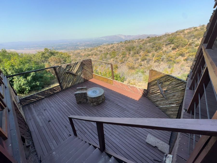 5 Bedroom Property for Sale in Waterkloof A H North West